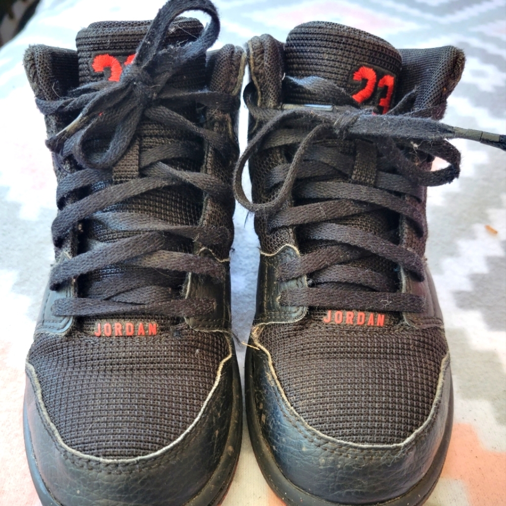 Boy shoe